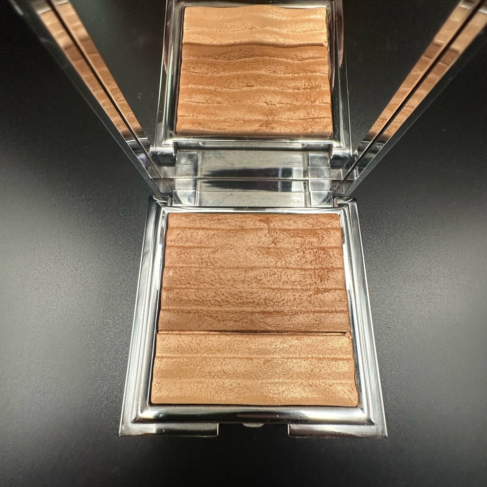 Limited Edition Chantecaille La Sirena Bronzer Highlighter Duo